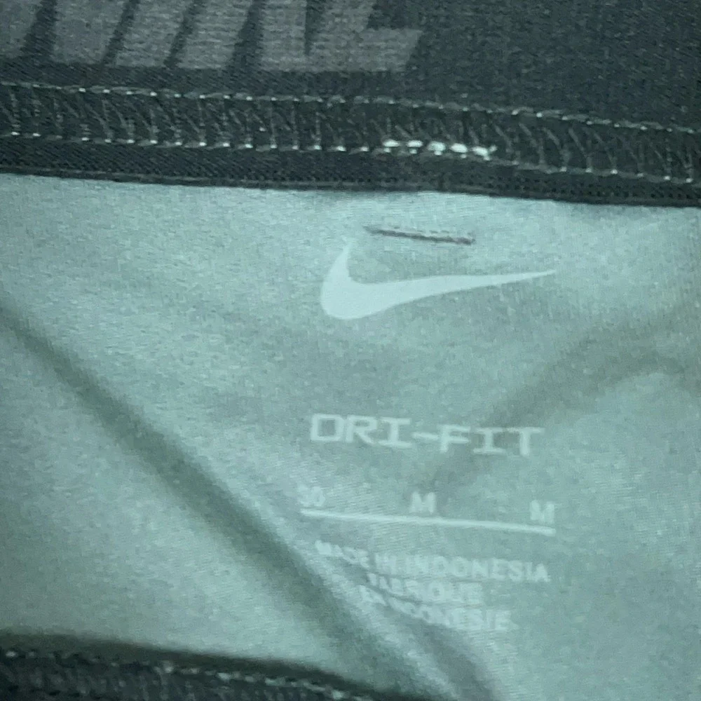 Nike Golf Shorts Mens 30 Gray Dri-FIT Standard Fit Performance Stretch Comfort‎